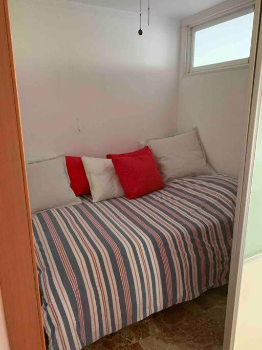 Apartment First Line Of The Sea 贝纳尔马德纳 外观 照片